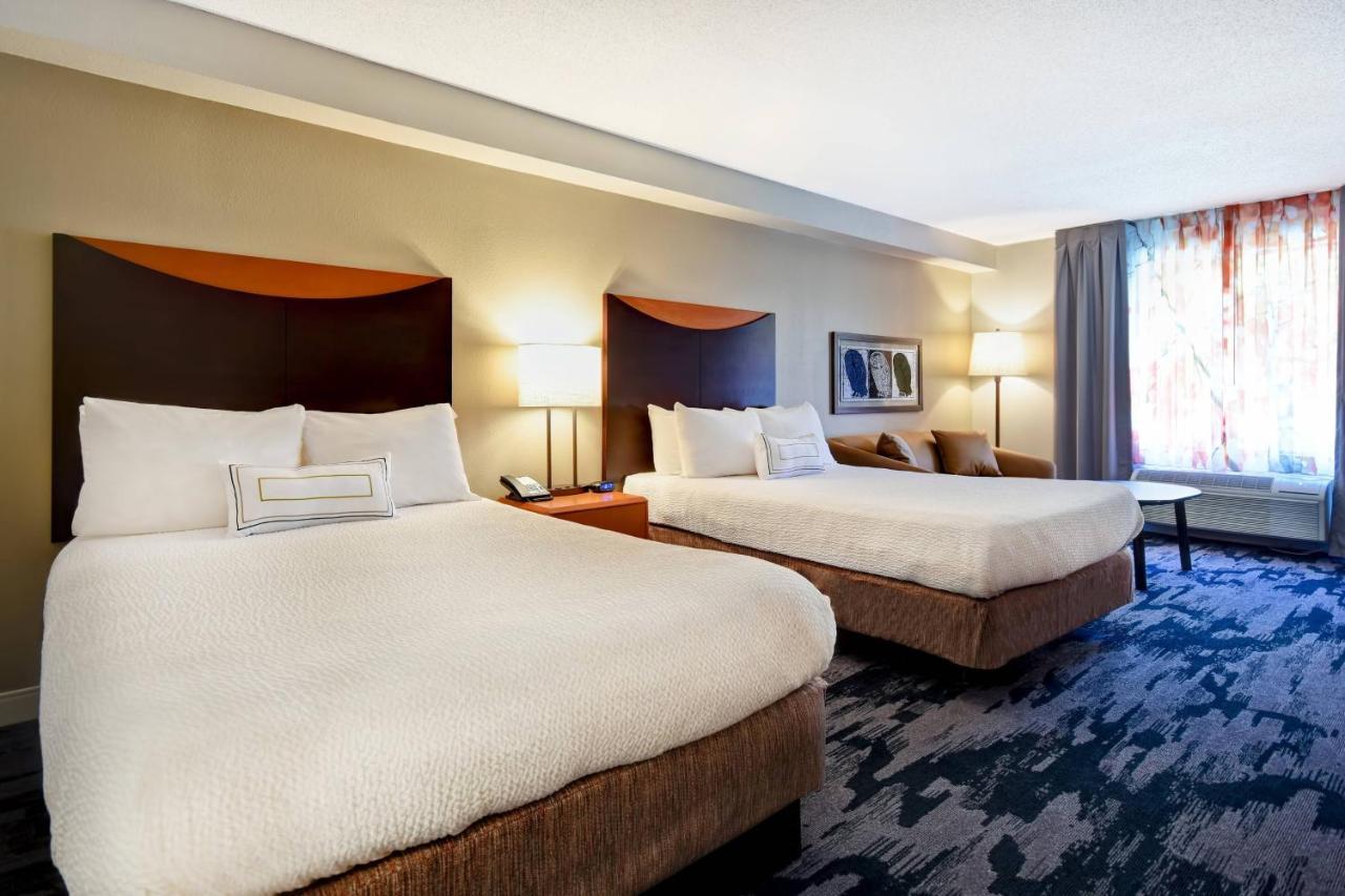 Fairfield Inn & Suites By Marriott Atlanta Кеннесо Экстерьер фото