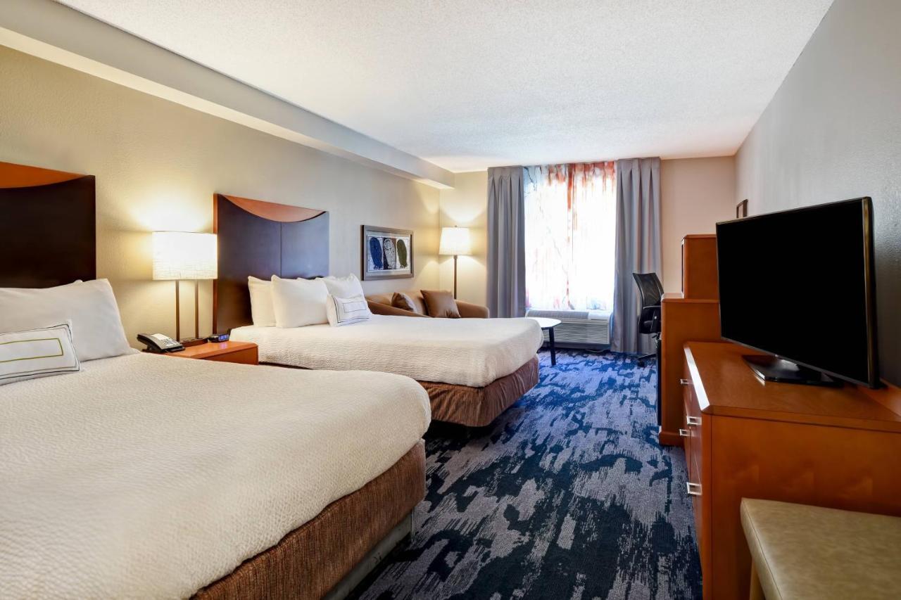 Fairfield Inn & Suites By Marriott Atlanta Кеннесо Экстерьер фото