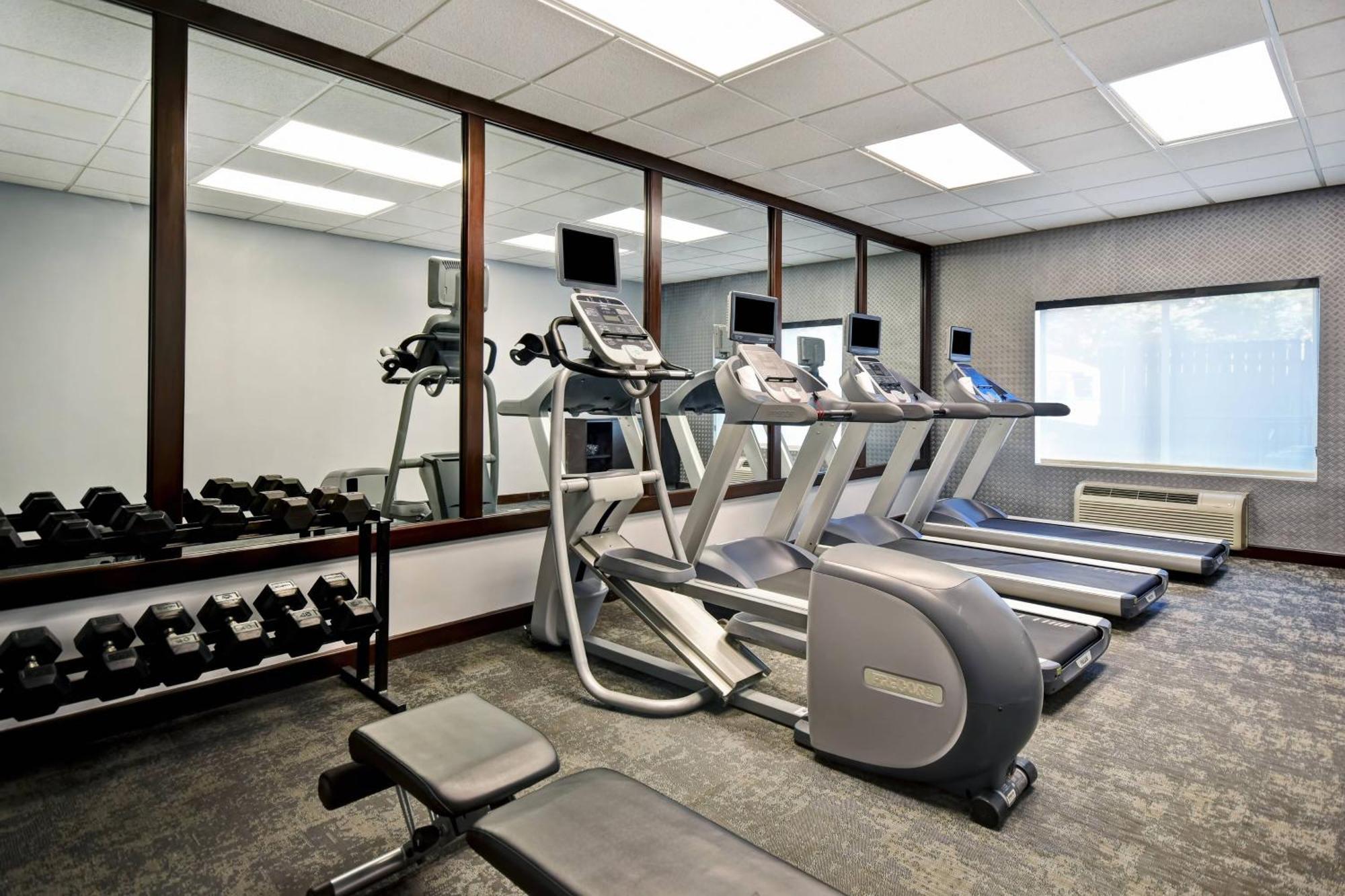 Fairfield Inn & Suites By Marriott Atlanta Кеннесо Экстерьер фото