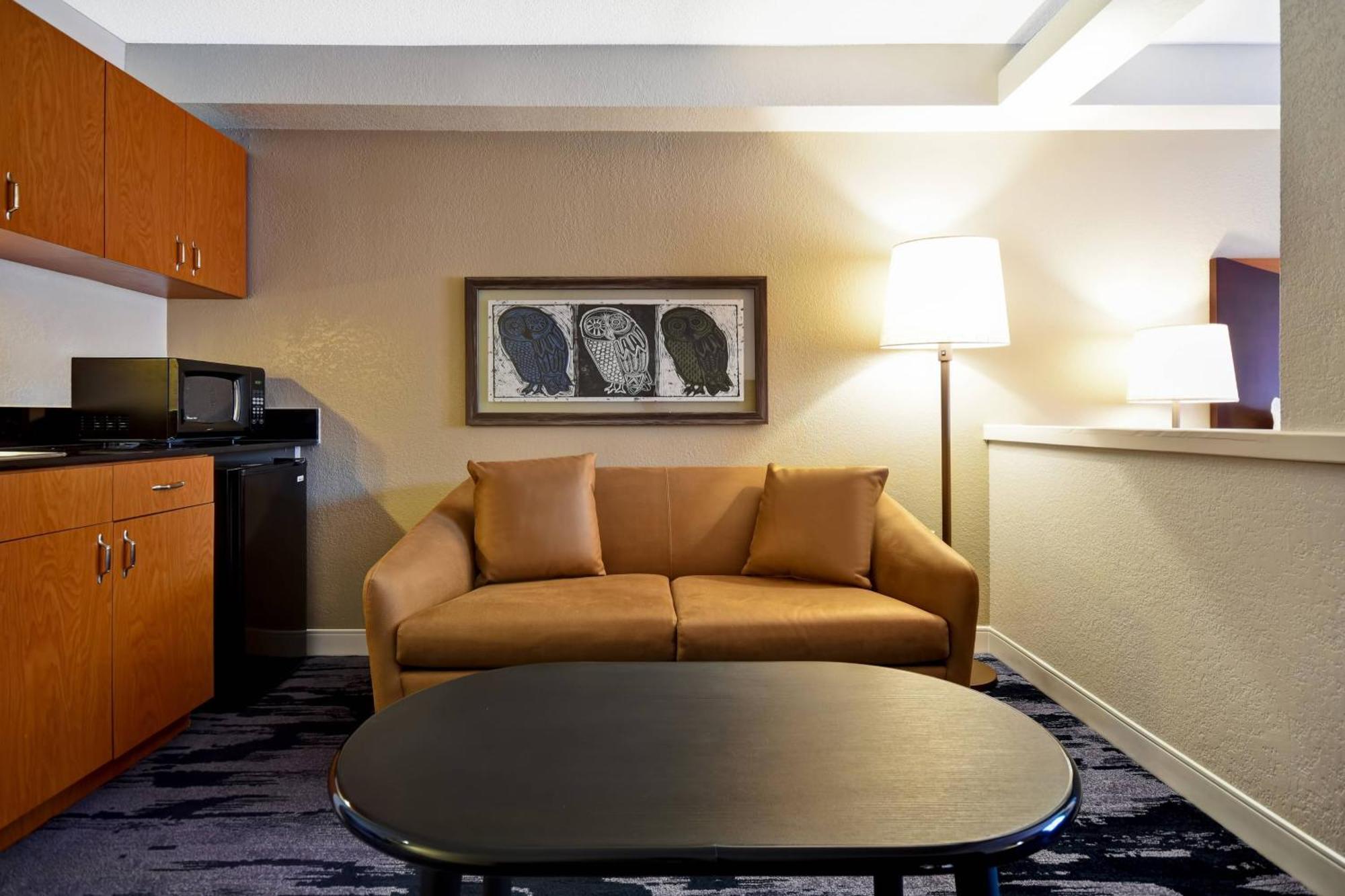 Fairfield Inn & Suites By Marriott Atlanta Кеннесо Экстерьер фото