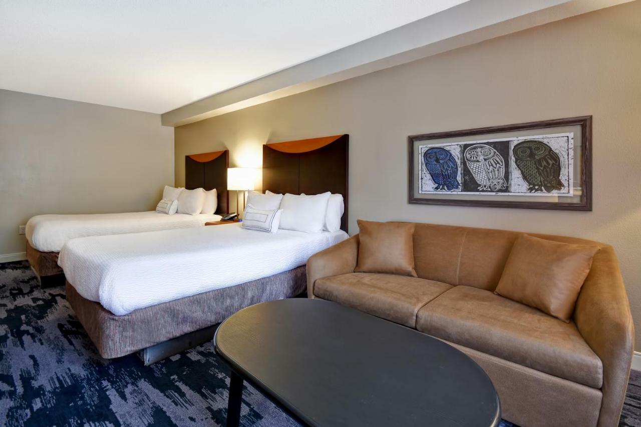 Fairfield Inn & Suites By Marriott Atlanta Кеннесо Экстерьер фото